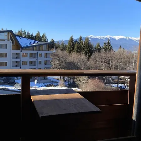 Deluxe 200m From Road Apartment