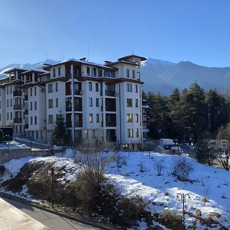 Deluxe 200m From Road Apartment *